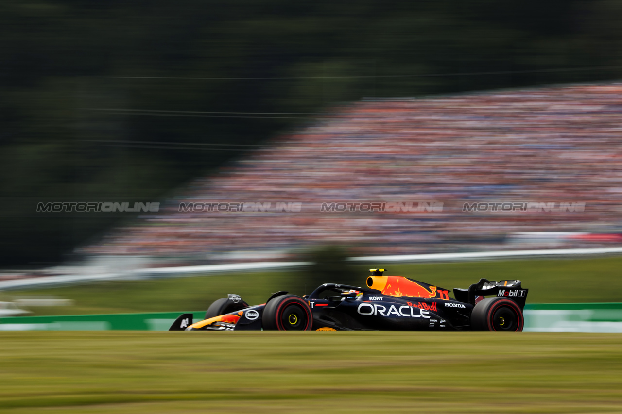 GP AUSTRIA, Sergio Perez (MEX) Red Bull Racing RB19.

30.06.2023. Formula 1 World Championship, Rd 10, Austrian Grand Prix, Spielberg, Austria, Qualifiche Day.

- www.xpbimages.com, EMail: requests@xpbimages.com © Copyright: Bearne / XPB Images