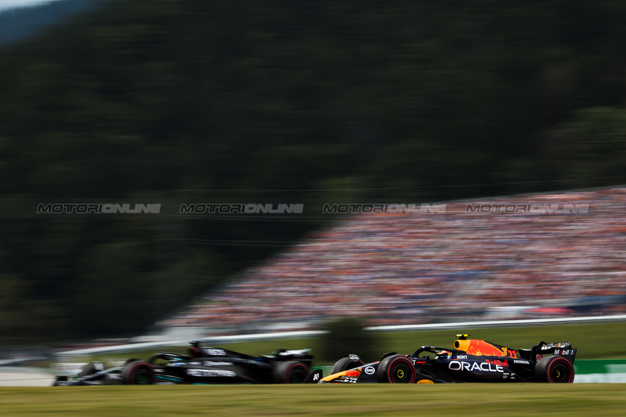 GP AUSTRIA, Sergio Perez (MEX) Red Bull Racing RB19.

30.06.2023. Formula 1 World Championship, Rd 10, Austrian Grand Prix, Spielberg, Austria, Qualifiche Day.

- www.xpbimages.com, EMail: requests@xpbimages.com © Copyright: Bearne / XPB Images