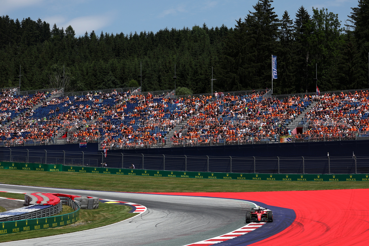 GP AUSTRIA, Carlos Sainz Jr (ESP) Ferrari SF-23.

30.06.2023. Formula 1 World Championship, Rd 10, Austrian Grand Prix, Spielberg, Austria, Qualifiche Day.

- www.xpbimages.com, EMail: requests@xpbimages.com © Copyright: Moy / XPB Images