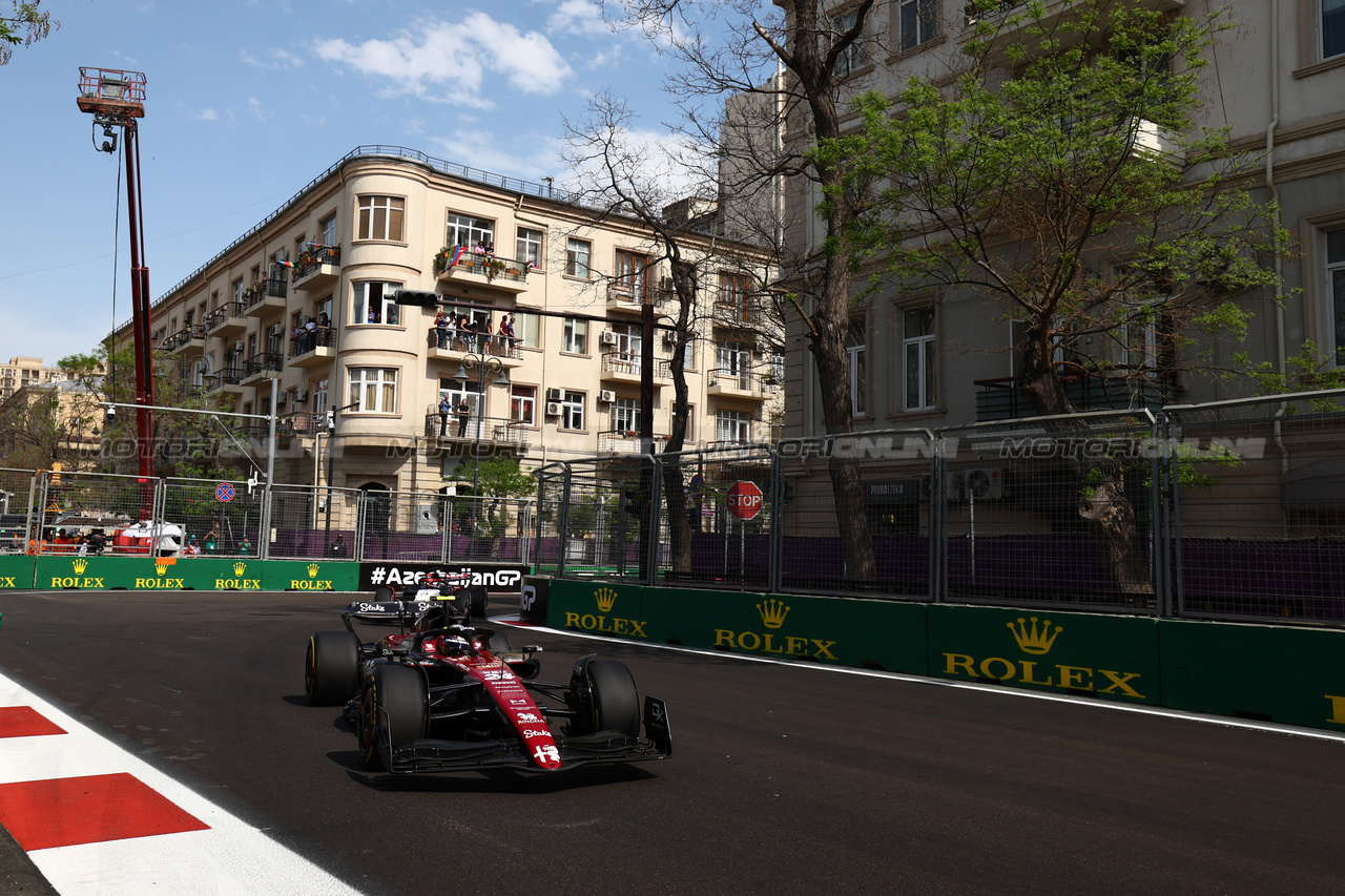 GP AZERBAIJAN, Zhou Guanyu (CHN) Alfa Romeo F1 Team C43.

30.04.2023. Formula 1 World Championship, Rd 4, Azerbaijan Grand Prix, Baku Street Circuit, Azerbaijan, Gara Day.

 - www.xpbimages.com, EMail: requests@xpbimages.com ¬© Copyright: Coates / XPB Images