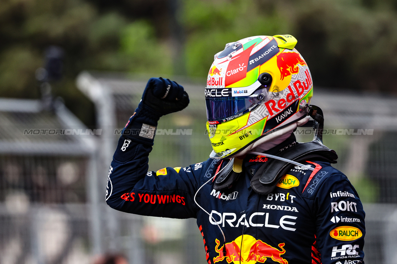 GP AZERBAIJAN, Sergio Perez (MEX), Red Bull Racing 
30.04.2023. Formula 1 World Championship, Rd 4, Azerbaijan Grand Prix, Baku Street Circuit, Azerbaijan, Gara Day.
- www.xpbimages.com, EMail: requests@xpbimages.com ¬© Copyright: Charniaux / XPB Images