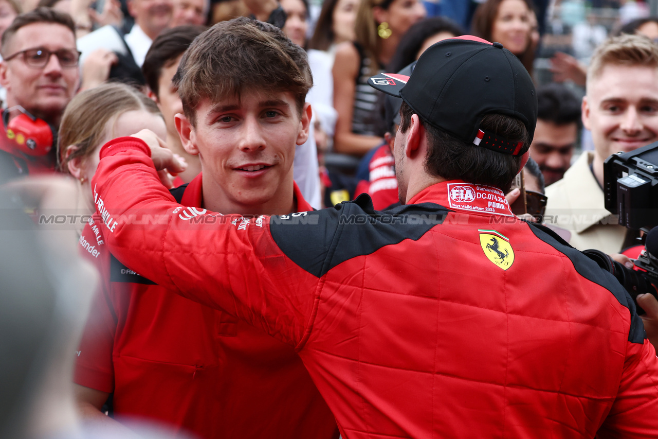 GP AZERBAIJAN, (L to R): Arthur Leclerc (FRA) Ferrari Academy Driver with brother Charles Leclerc (MON) Ferrari in parc ferme.

30.04.2023. Formula 1 World Championship, Rd 4, Azerbaijan Grand Prix, Baku Street Circuit, Azerbaijan, Gara Day.

 - www.xpbimages.com, EMail: requests@xpbimages.com ¬© Copyright: Coates / XPB Images