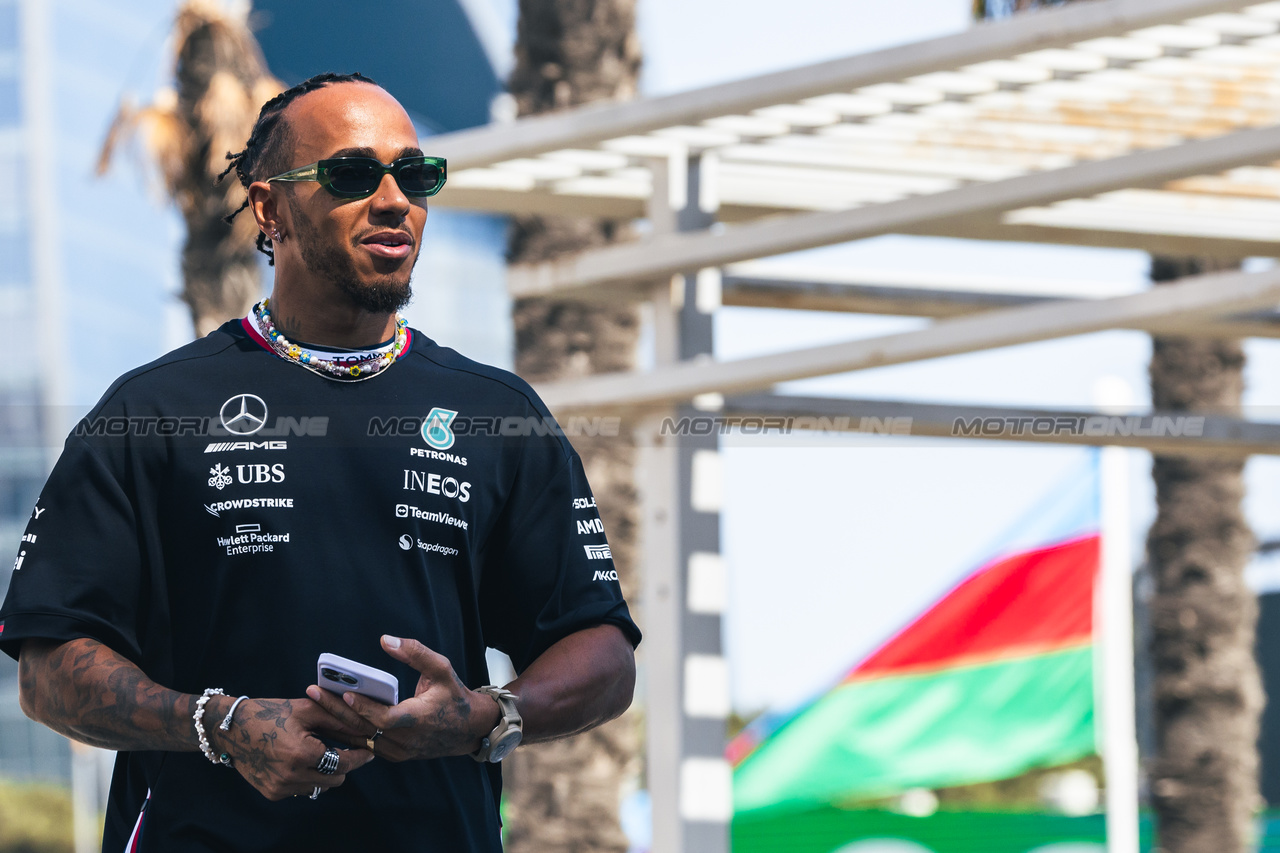 GP AZERBAIJAN, Lewis Hamilton (GBR) Mercedes AMG F1.

27.04.2023. Formula 1 World Championship, Rd 4, Azerbaijan Grand Prix, Baku Street Circuit, Azerbaijan, Preparation Day.

- www.xpbimages.com, EMail: requests@xpbimages.com ¬© Copyright: Bearne / XPB Images