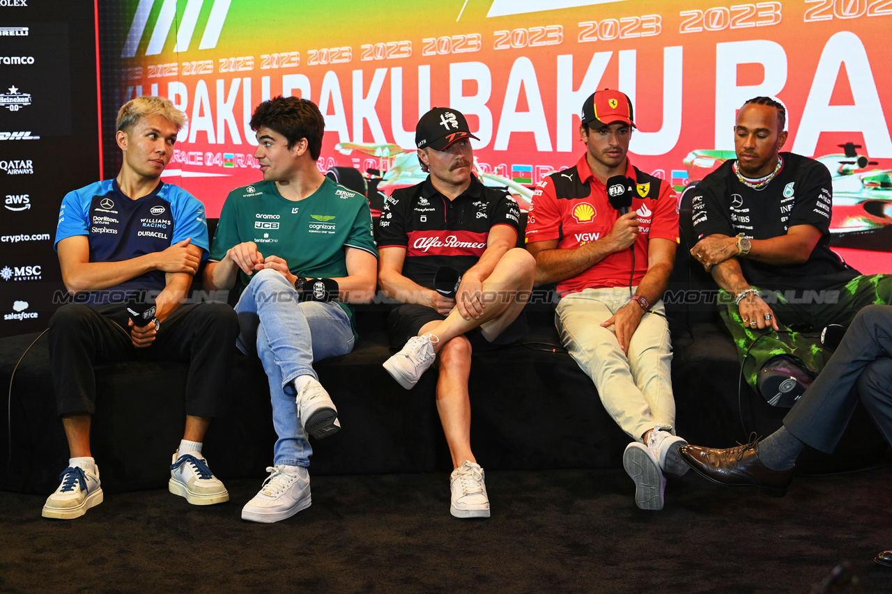 GP AZERBAIJAN, (L to R): Alexander Albon (THA) Williams Racing; Lance Stroll (CDN) Aston Martin F1 Team; Valtteri Bottas (FIN) Alfa Romeo F1 Team; Carlos Sainz Jr (ESP) Ferrari; e Lewis Hamilton (GBR) Mercedes AMG F1, in the FIA Press Conference.

27.04.2023. Formula 1 World Championship, Rd 4, Azerbaijan Grand Prix, Baku Street Circuit, Azerbaijan, Preparation Day.

- www.xpbimages.com, EMail: requests@xpbimages.com ¬© Copyright: XPB Images