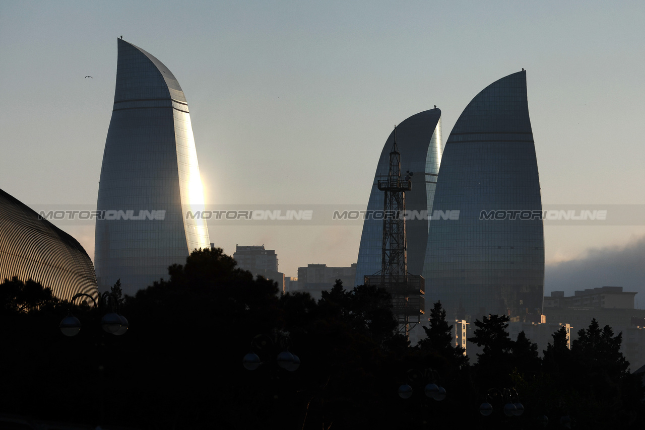 GP AZERBAIJAN, Circuit Atmosfera - scenic Baku.

27.04.2023. Formula 1 World Championship, Rd 4, Azerbaijan Grand Prix, Baku Street Circuit, Azerbaijan, Preparation Day.

 - www.xpbimages.com, EMail: requests@xpbimages.com ¬© Copyright: Coates / XPB Images