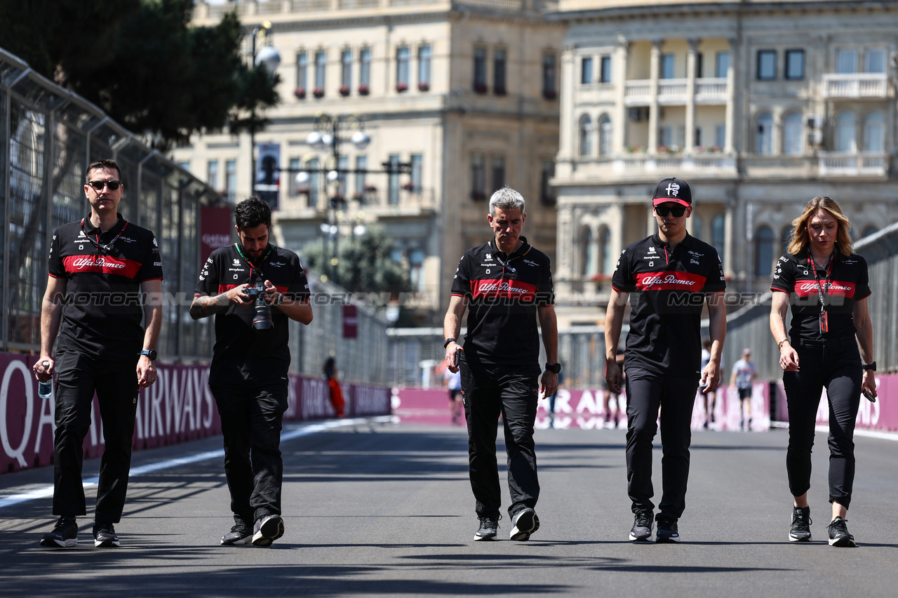 GP AZERBAIJAN, Guanyu Zhou (CHI), Alfa Romeo Racing 
27.04.2023. Formula 1 World Championship, Rd 4, Azerbaijan Grand Prix, Baku Street Circuit, Azerbaijan, Preparation Day.
- www.xpbimages.com, EMail: requests@xpbimages.com ¬© Copyright: Charniaux / XPB Images