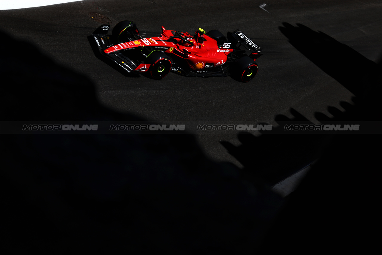 GP AZERBAIJAN, Carlos Sainz Jr (ESP) Ferrari SF-23.

29.04.2023. Formula 1 World Championship, Rd 4, Azerbaijan Grand Prix, Baku Street Circuit, Azerbaijan, Sprint Day.

- www.xpbimages.com, EMail: requests@xpbimages.com ¬© Copyright: Batchelor / XPB Images