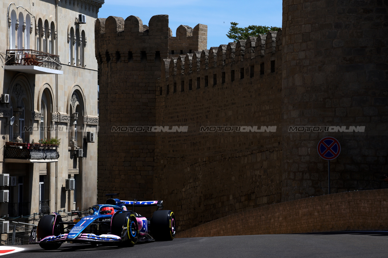 GP AZERBAIJAN, Esteban Ocon (FRA) Alpine F1 Team A523.

29.04.2023. Formula 1 World Championship, Rd 4, Azerbaijan Grand Prix, Baku Street Circuit, Azerbaijan, Sprint Day.

- www.xpbimages.com, EMail: requests@xpbimages.com ¬© Copyright: Batchelor / XPB Images