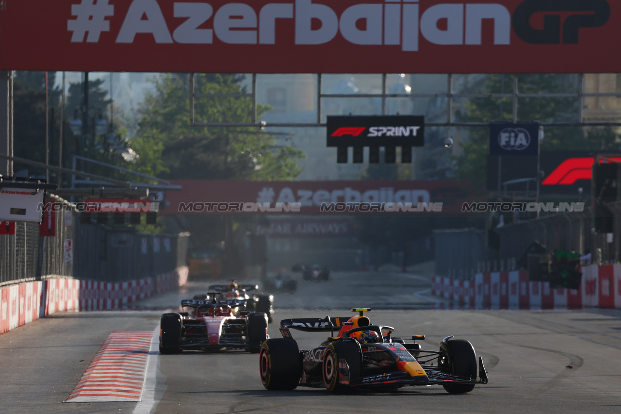 GP AZERBAIJAN, Sergio Perez (MEX) Red Bull Racing RB19.

29.04.2023. Formula 1 World Championship, Rd 4, Azerbaijan Grand Prix, Baku Street Circuit, Azerbaijan, Sprint Day.

- www.xpbimages.com, EMail: requests@xpbimages.com ¬© Copyright: Batchelor / XPB Images
