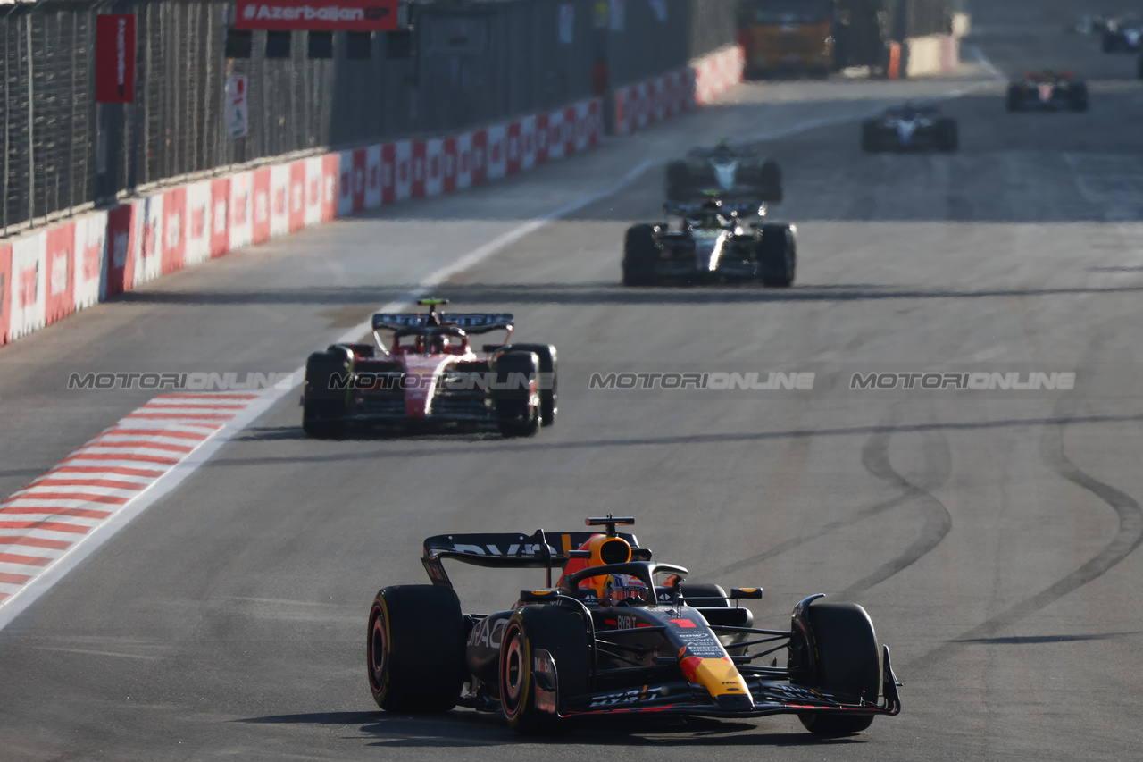 GP AZERBAIJAN, Max Verstappen (NLD) Red Bull Racing RB19.

29.04.2023. Formula 1 World Championship, Rd 4, Azerbaijan Grand Prix, Baku Street Circuit, Azerbaijan, Sprint Day.

- www.xpbimages.com, EMail: requests@xpbimages.com ¬© Copyright: Batchelor / XPB Images