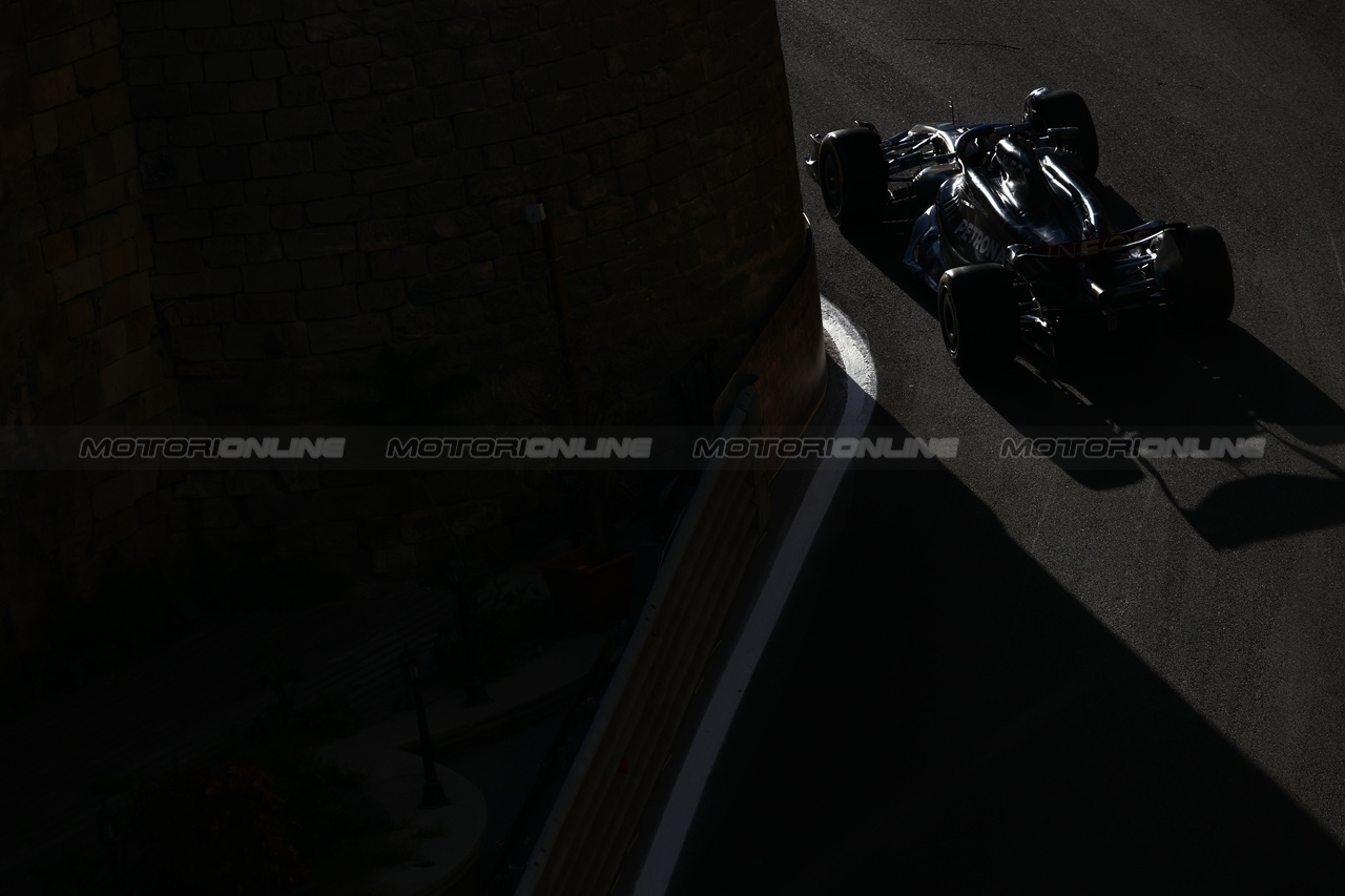 GP AZERBAIJAN, George Russell (GBR) Mercedes AMG F1 W14.

29.04.2023. Formula 1 World Championship, Rd 4, Azerbaijan Grand Prix, Baku Street Circuit, Azerbaijan, Sprint Day.

 - www.xpbimages.com, EMail: requests@xpbimages.com ¬© Copyright: Coates / XPB Images