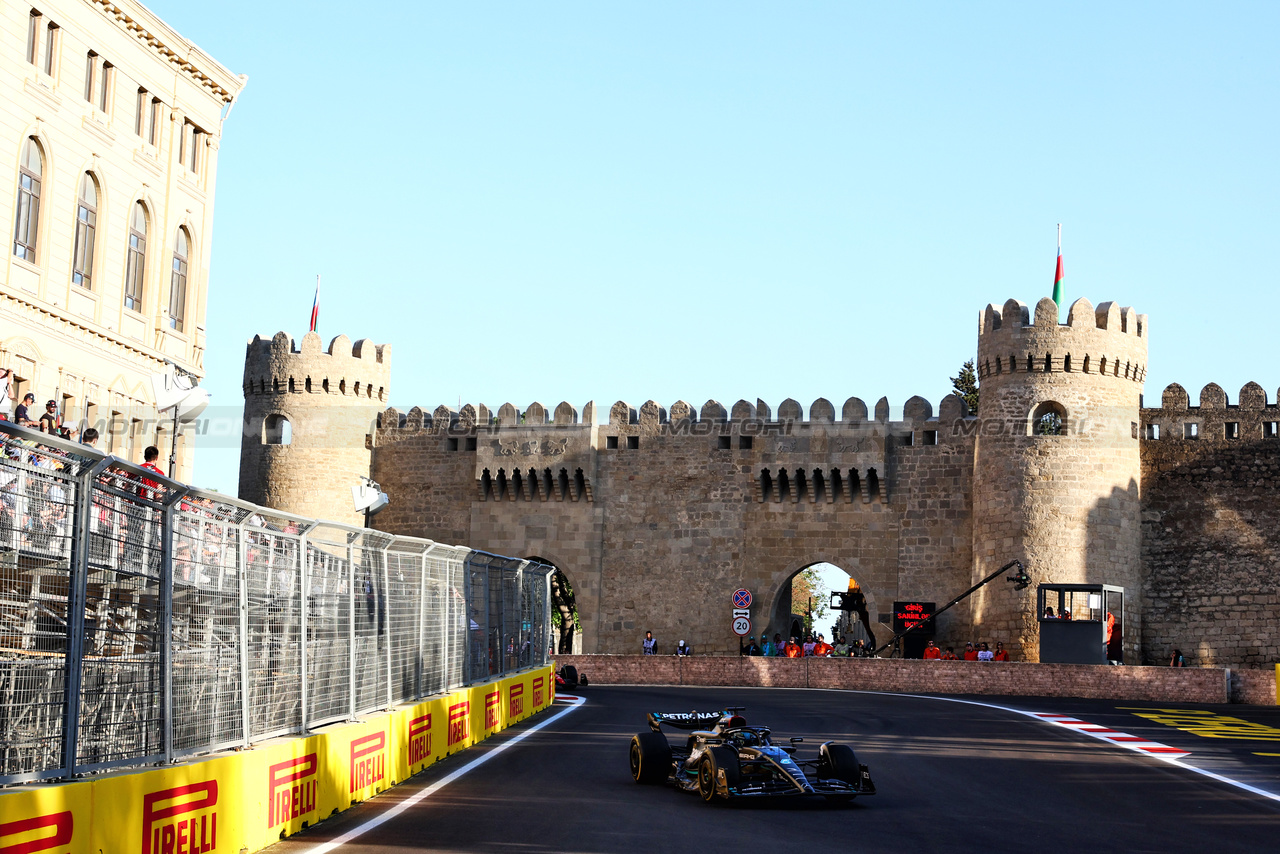 GP AZERBAIJAN, George Russell (GBR) Mercedes AMG F1 W14.

29.04.2023. Formula 1 World Championship, Rd 4, Azerbaijan Grand Prix, Baku Street Circuit, Azerbaijan, Sprint Day.

 - www.xpbimages.com, EMail: requests@xpbimages.com ¬© Copyright: Coates / XPB Images