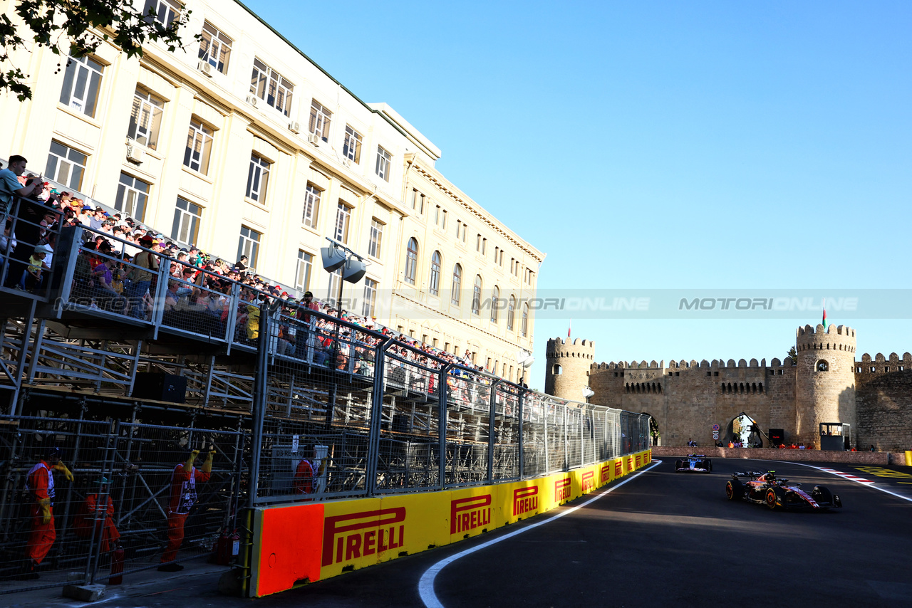 GP AZERBAIJAN, Zhou Guanyu (CHN) Alfa Romeo F1 Team C43.

29.04.2023. Formula 1 World Championship, Rd 4, Azerbaijan Grand Prix, Baku Street Circuit, Azerbaijan, Sprint Day.

 - www.xpbimages.com, EMail: requests@xpbimages.com ¬© Copyright: Coates / XPB Images