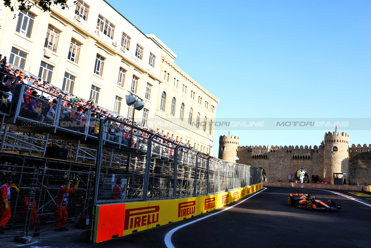 GP AZERBAIJAN, Oscar Piastri (AUS) McLaren MCL60.

29.04.2023. Formula 1 World Championship, Rd 4, Azerbaijan Grand Prix, Baku Street Circuit, Azerbaijan, Sprint Day.

 - www.xpbimages.com, EMail: requests@xpbimages.com ¬© Copyright: Coates / XPB Images