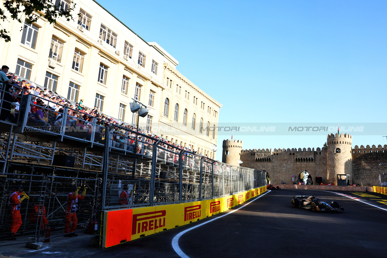 GP AZERBAIJAN, George Russell (GBR) Mercedes AMG F1 W14.

29.04.2023. Formula 1 World Championship, Rd 4, Azerbaijan Grand Prix, Baku Street Circuit, Azerbaijan, Sprint Day.

 - www.xpbimages.com, EMail: requests@xpbimages.com ¬© Copyright: Coates / XPB Images
