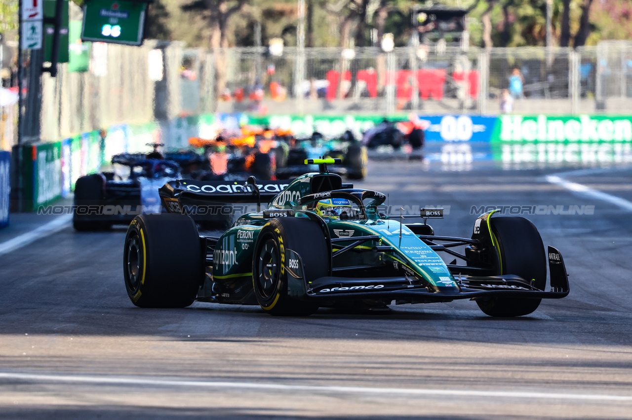GP AZERBAIJAN, Fernando Alonso (ESP), Aston Martin Racing 
29.04.2023. Formula 1 World Championship, Rd 4, Azerbaijan Grand Prix, Baku Street Circuit, Azerbaijan, Sprint Day.
- www.xpbimages.com, EMail: requests@xpbimages.com ¬© Copyright: Charniaux / XPB Images