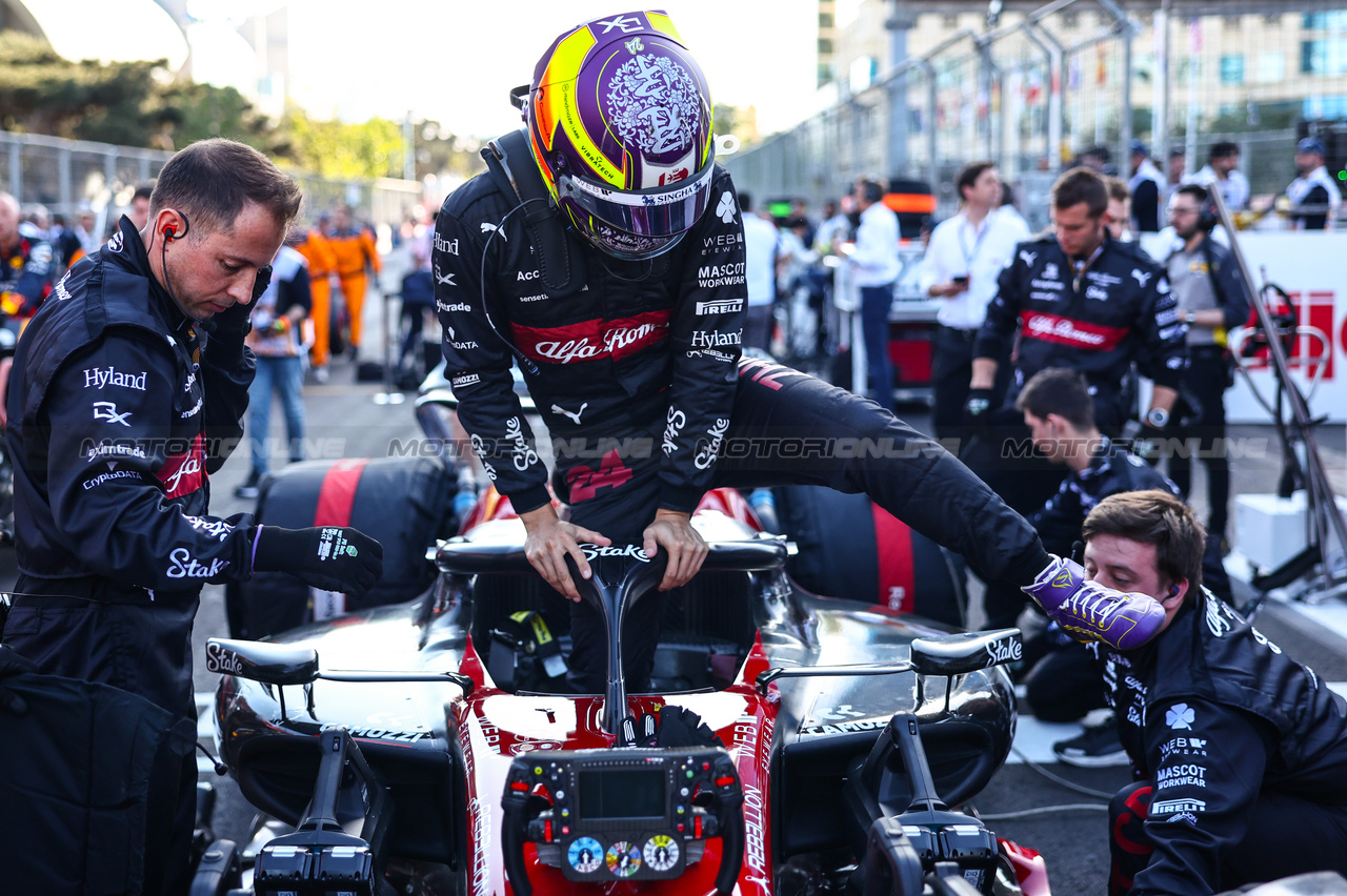 GP AZERBAIJAN, Guanyu Zhou (CHI), Alfa Romeo Racing 
29.04.2023. Formula 1 World Championship, Rd 4, Azerbaijan Grand Prix, Baku Street Circuit, Azerbaijan, Sprint Day.
- www.xpbimages.com, EMail: requests@xpbimages.com ¬© Copyright: Charniaux / XPB Images