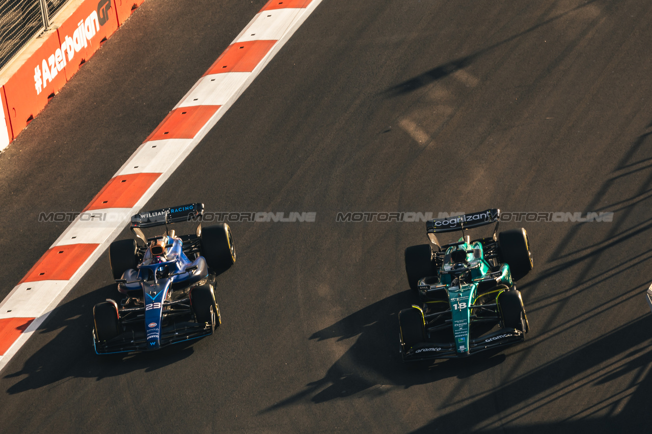 GP AZERBAIJAN, (L to R): Alexander Albon (THA) Williams Racing FW45 e Lance Stroll (CDN) Aston Martin F1 Team AMR23 battle for position.

29.04.2023. Formula 1 World Championship, Rd 4, Azerbaijan Grand Prix, Baku Street Circuit, Azerbaijan, Sprint Day.

- www.xpbimages.com, EMail: requests@xpbimages.com ¬© Copyright: Bearne / XPB Images