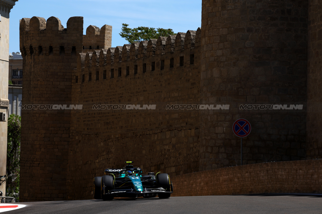 GP AZERBAIJAN, Fernando Alonso (ESP) Aston Martin F1 Team AMR23.

29.04.2023. Formula 1 World Championship, Rd 4, Azerbaijan Grand Prix, Baku Street Circuit, Azerbaijan, Sprint Day.

- www.xpbimages.com, EMail: requests@xpbimages.com ¬© Copyright: Batchelor / XPB Images