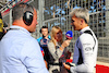 GP AZERBAIJAN, Alexander Albon (THA) Williams Racing on the grid with Ted Kravitz (GBR) Sky Sports Pitlane Reporter e Bernadette Collins (GBR) Sky Sports F1 on the grid.
29.04.2023. Formula 1 World Championship, Rd 4, Azerbaijan Grand Prix, Baku Street Circuit, Azerbaijan, Sprint Day.
- www.xpbimages.com, EMail: requests@xpbimages.com ¬© Copyright: Batchelor / XPB Images