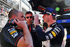 GP AZERBAIJAN, Max Verstappen (NLD) Red Bull Racing with Gianpiero Lambiase (ITA) Red Bull Racing Engineer e Bradley Scanes (GBR) Red Bull Racing Physio e Performance Coach on the grid.
29.04.2023. Formula 1 World Championship, Rd 4, Azerbaijan Grand Prix, Baku Street Circuit, Azerbaijan, Sprint Day.
- www.xpbimages.com, EMail: requests@xpbimages.com ¬© Copyright: Batchelor / XPB Images