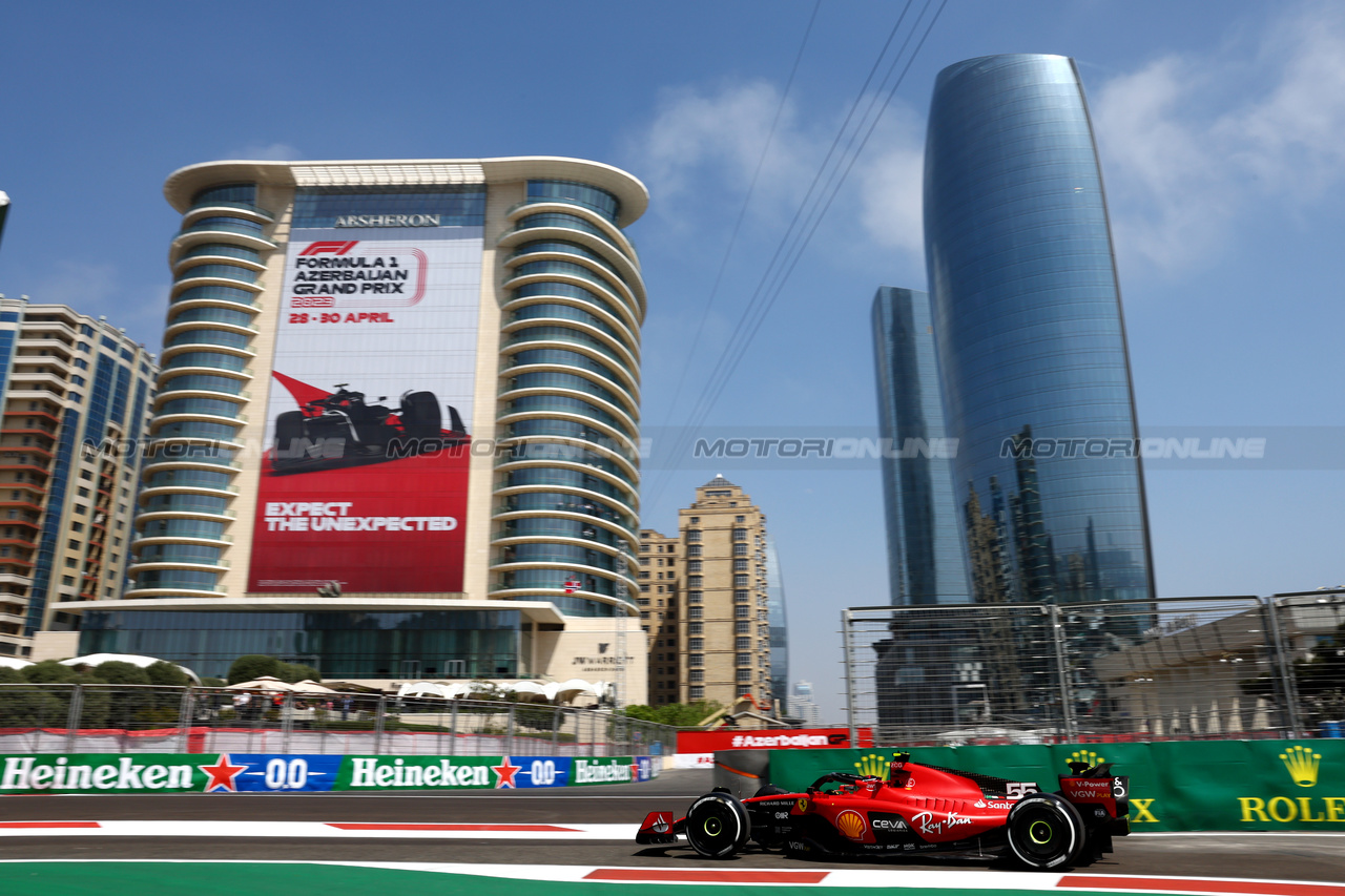 GP AZERBAIJAN, Carlos Sainz Jr (ESP) Ferrari SF-23.

28.04.2023. Formula 1 World Championship, Rd 4, Azerbaijan Grand Prix, Baku Street Circuit, Azerbaijan, Qualifiche Day.

- www.xpbimages.com, EMail: requests@xpbimages.com ¬© Copyright: Batchelor / XPB Images