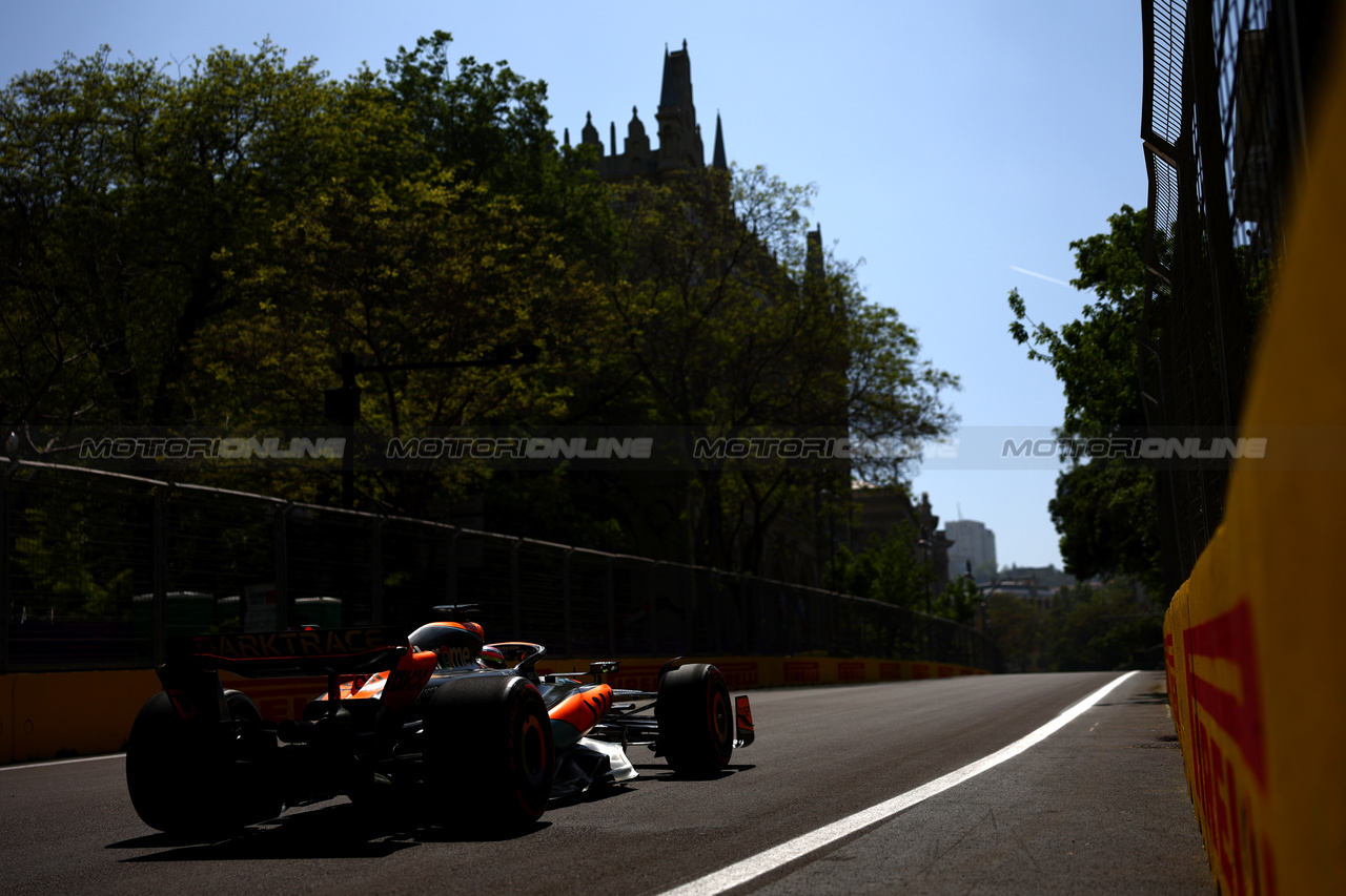 GP AZERBAIJAN, Oscar Piastri (AUS) McLaren MCL60.

28.04.2023. Formula 1 World Championship, Rd 4, Azerbaijan Grand Prix, Baku Street Circuit, Azerbaijan, Qualifiche Day.

- www.xpbimages.com, EMail: requests@xpbimages.com ¬© Copyright: Charniaux / XPB Images