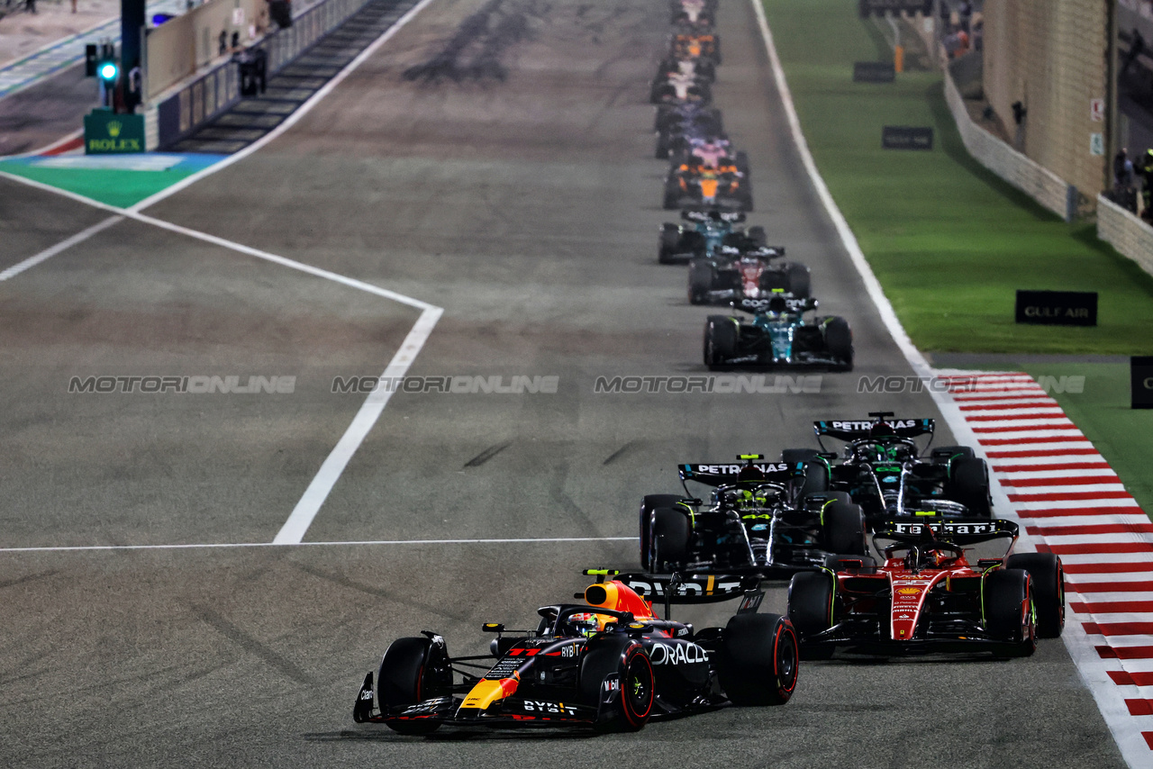 GP BAHRAIN, Sergio Perez (MEX) Red Bull Racing RB19.

05.03.2023. Formula 1 World Championship, Rd 1, Bahrain Grand Prix, Sakhir, Bahrain, Gara Day.

- www.xpbimages.com, EMail: requests@xpbimages.com © Copyright: Charniaux / XPB Images