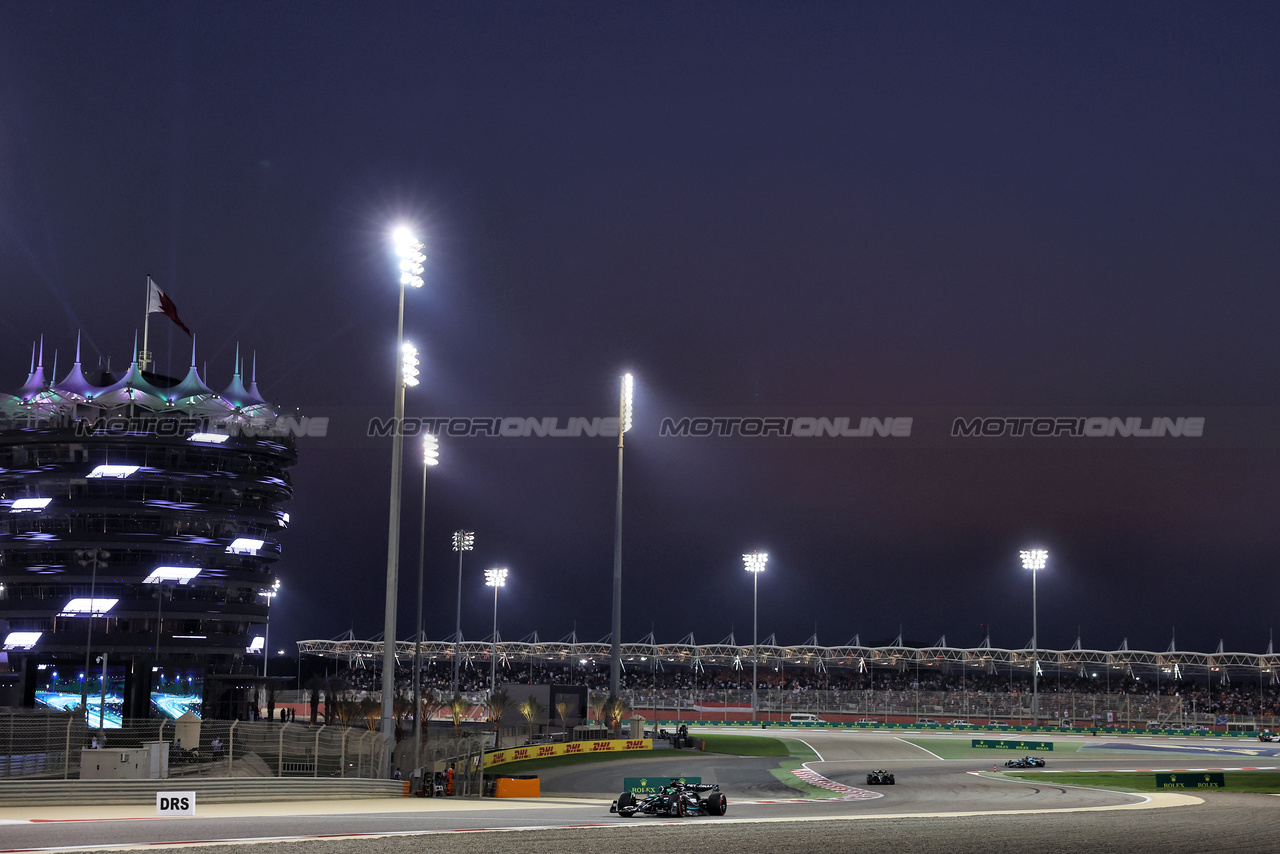 GP BAHRAIN, Lance Stroll (CDN) Aston Martin F1 Team AMR23.

05.03.2023. Formula 1 World Championship, Rd 1, Bahrain Grand Prix, Sakhir, Bahrain, Gara Day.

- www.xpbimages.com, EMail: requests@xpbimages.com © Copyright: Bearne / XPB Images