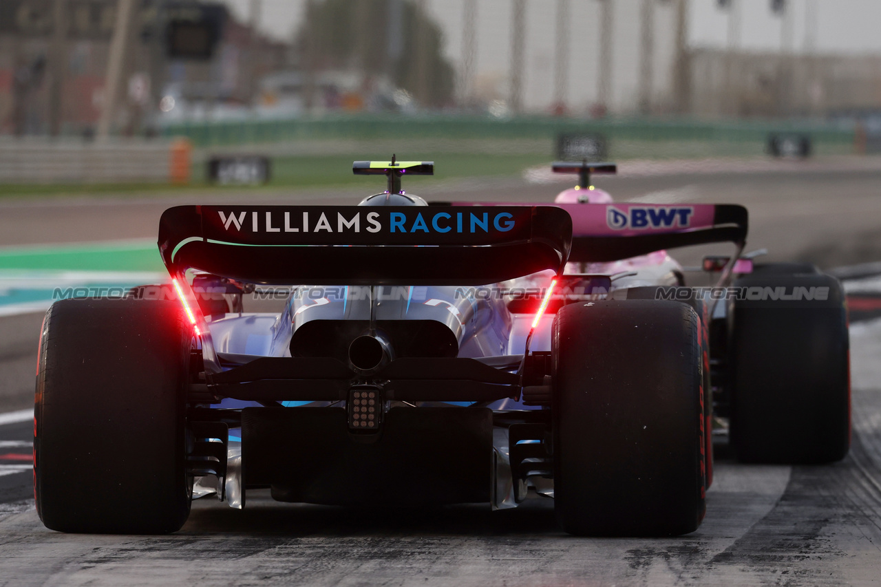 GP BAHRAIN, Logan Sargeant (USA) Williams Racing FW45.

05.03.2023. Formula 1 World Championship, Rd 1, Bahrain Grand Prix, Sakhir, Bahrain, Gara Day.

- www.xpbimages.com, EMail: requests@xpbimages.com © Copyright: Moy / XPB Images
