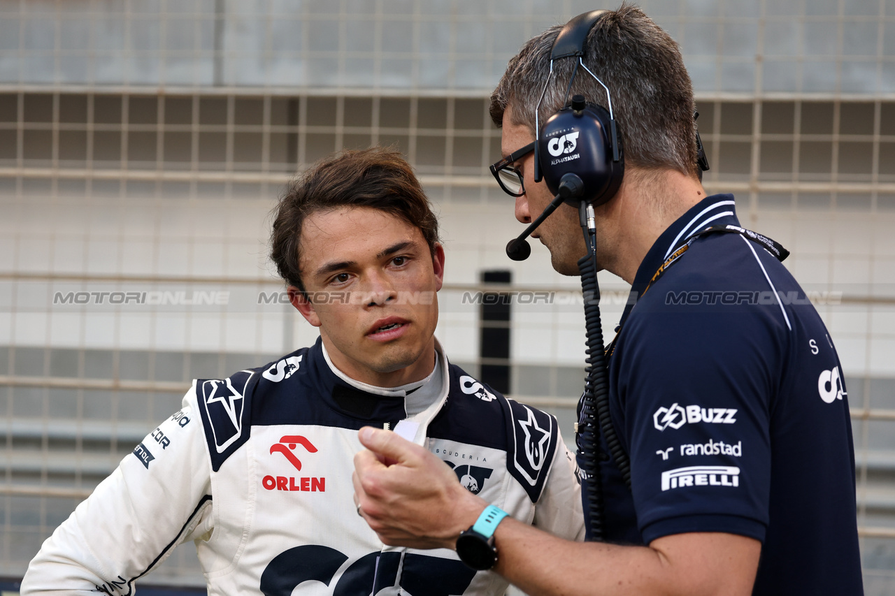GP BAHRAIN, Nyck de Vries (NLD) AlphaTauri on the grid.

05.03.2023. Formula 1 World Championship, Rd 1, Bahrain Grand Prix, Sakhir, Bahrain, Gara Day.

- www.xpbimages.com, EMail: requests@xpbimages.com © Copyright: Moy / XPB Images