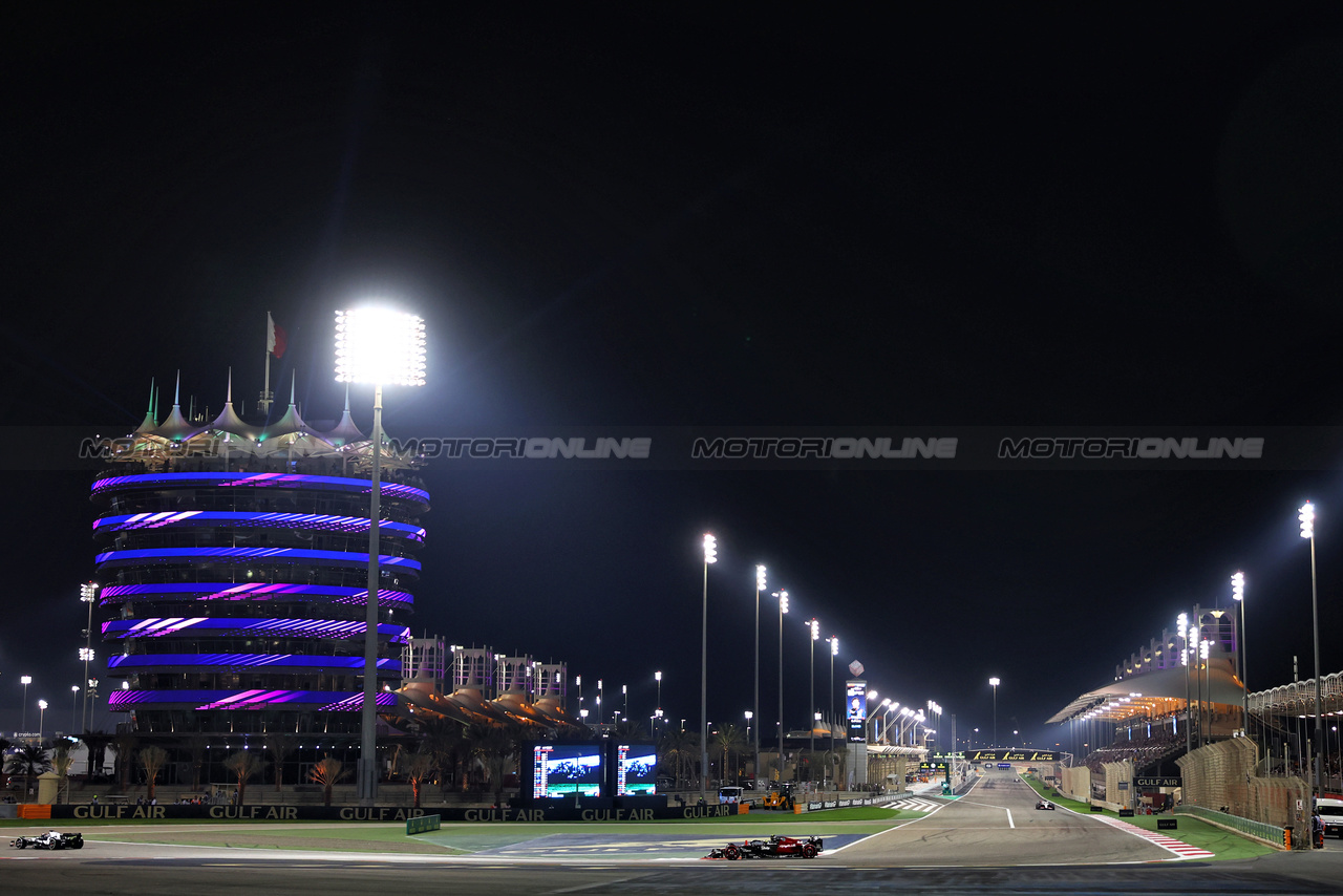 GP BAHRAIN, Zhou Guanyu (CHN) Alfa Romeo F1 Team C43.

05.03.2023. Formula 1 World Championship, Rd 1, Bahrain Grand Prix, Sakhir, Bahrain, Gara Day.

- www.xpbimages.com, EMail: requests@xpbimages.com © Copyright: Charniaux / XPB Images