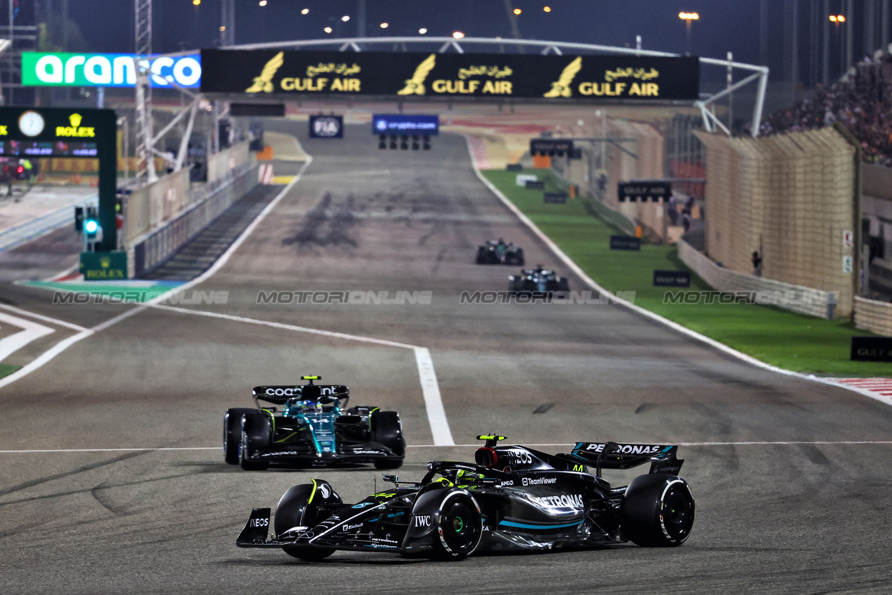 GP BAHRAIN, Lewis Hamilton (GBR) Mercedes AMG F1 W14.

05.03.2023. Formula 1 World Championship, Rd 1, Bahrain Grand Prix, Sakhir, Bahrain, Gara Day.

- www.xpbimages.com, EMail: requests@xpbimages.com © Copyright: Charniaux / XPB Images