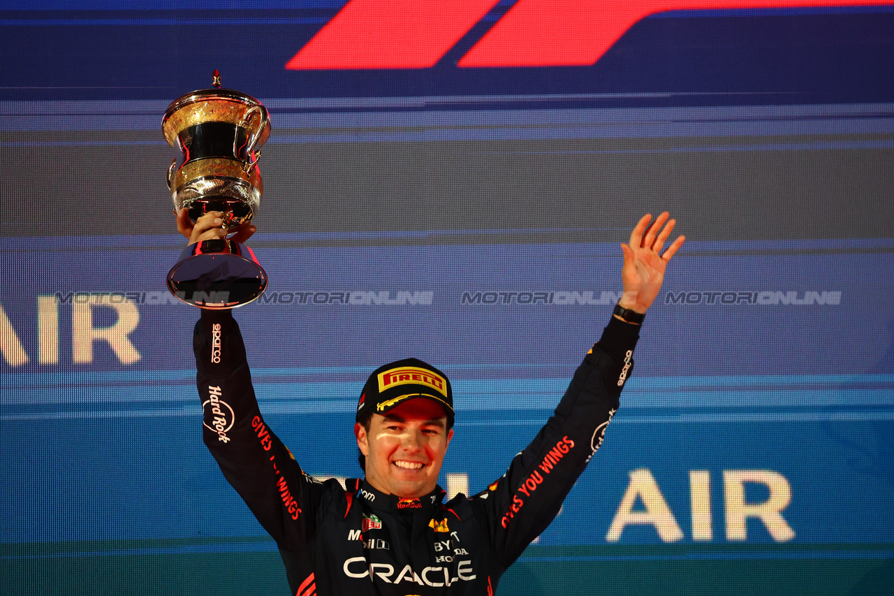 GP BAHRAIN, 2nd place Sergio Perez (MEX) Red Bull Racing RB19.
05.03.2023. Formula 1 World Championship, Rd 1, Bahrain Grand Prix, Sakhir, Bahrain, Gara Day.
- www.xpbimages.com, EMail: requests@xpbimages.com © Copyright: Batchelor / XPB Images