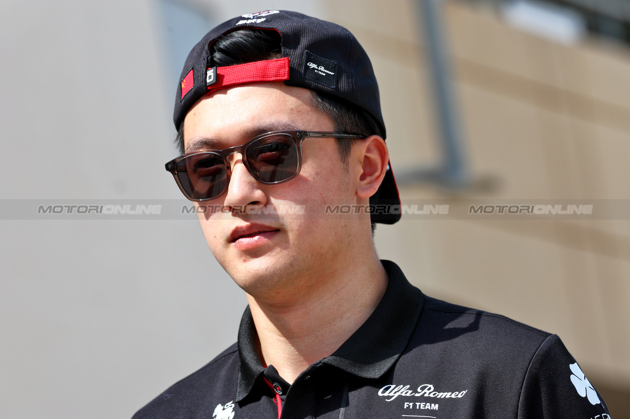 GP BAHRAIN, Zhou Guanyu (CHN) Alfa Romeo F1 Team.

05.03.2023. Formula 1 World Championship, Rd 1, Bahrain Grand Prix, Sakhir, Bahrain, Gara Day.

 - www.xpbimages.com, EMail: requests@xpbimages.com © Copyright: Coates / XPB Images