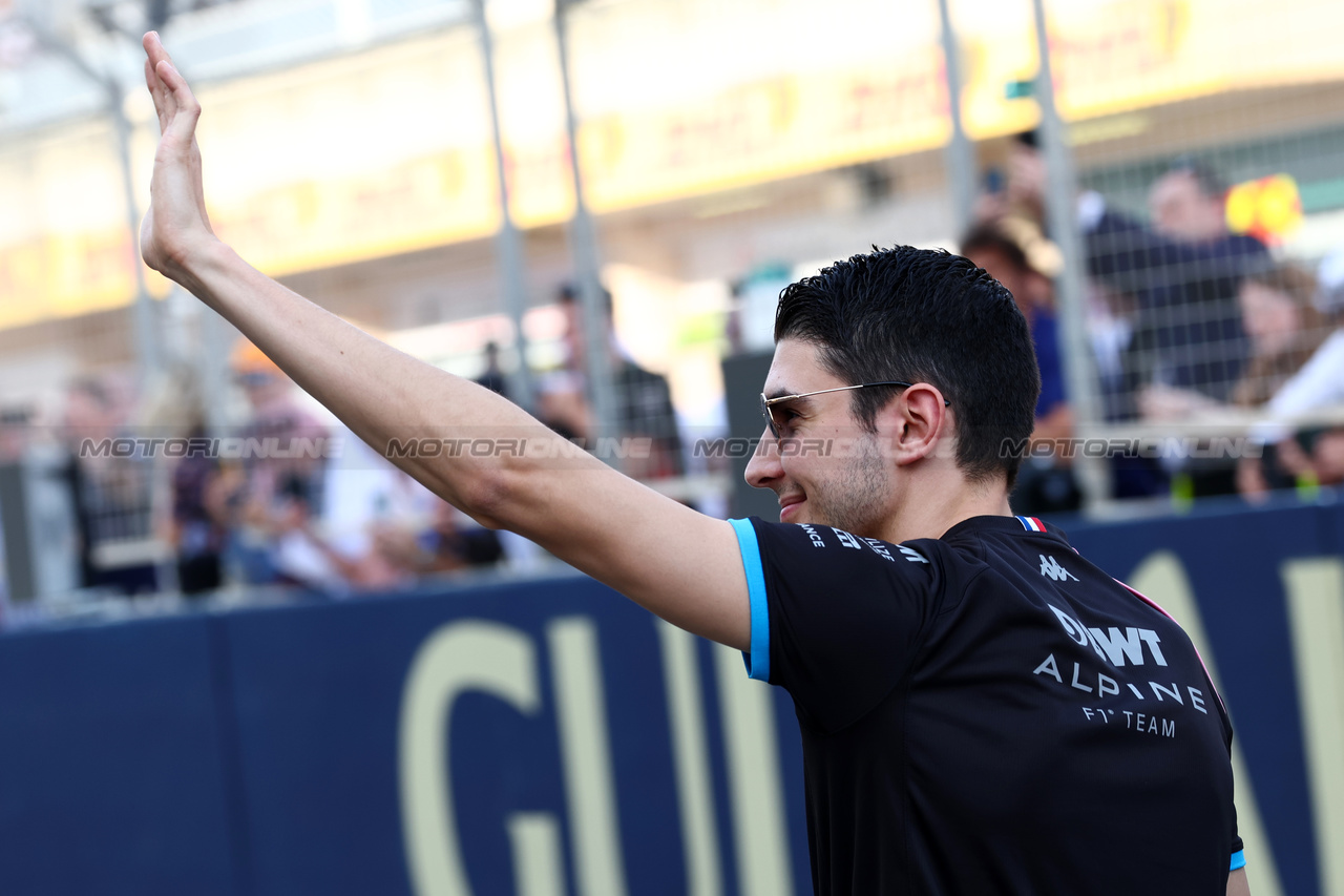 GP BAHRAIN, Esteban Ocon (FRA) Alpine F1 Team on the drivers' parade.

05.03.2023. Formula 1 World Championship, Rd 1, Bahrain Grand Prix, Sakhir, Bahrain, Gara Day.

 - www.xpbimages.com, EMail: requests@xpbimages.com © Copyright: Coates / XPB Images