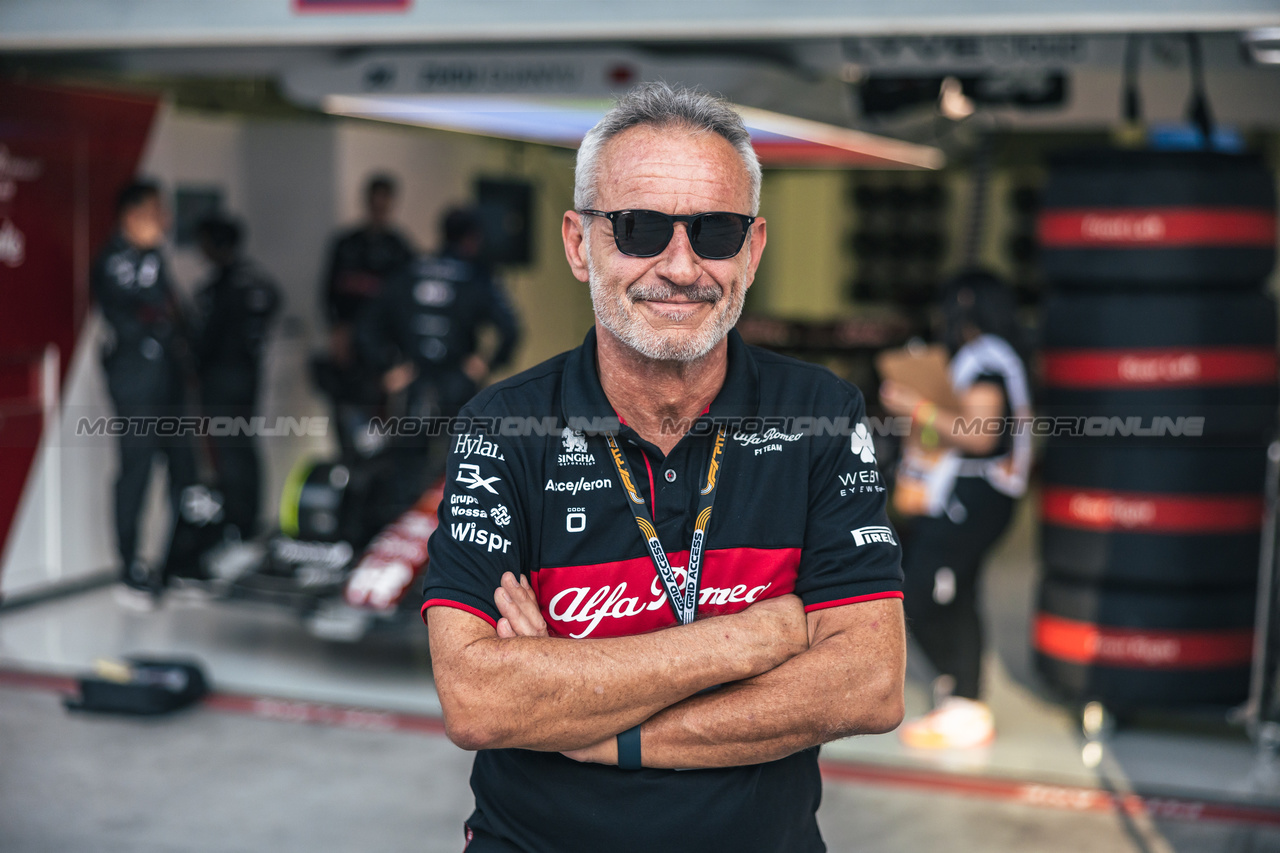 GP BAHRAIN, Beat Zehnder (SUI) Alfa Romeo F1 Sporting Director.

05.03.2023. Formula 1 World Championship, Rd 1, Bahrain Grand Prix, Sakhir, Bahrain, Gara Day.

- www.xpbimages.com, EMail: requests@xpbimages.com © Copyright: Batchelor / XPB Images
