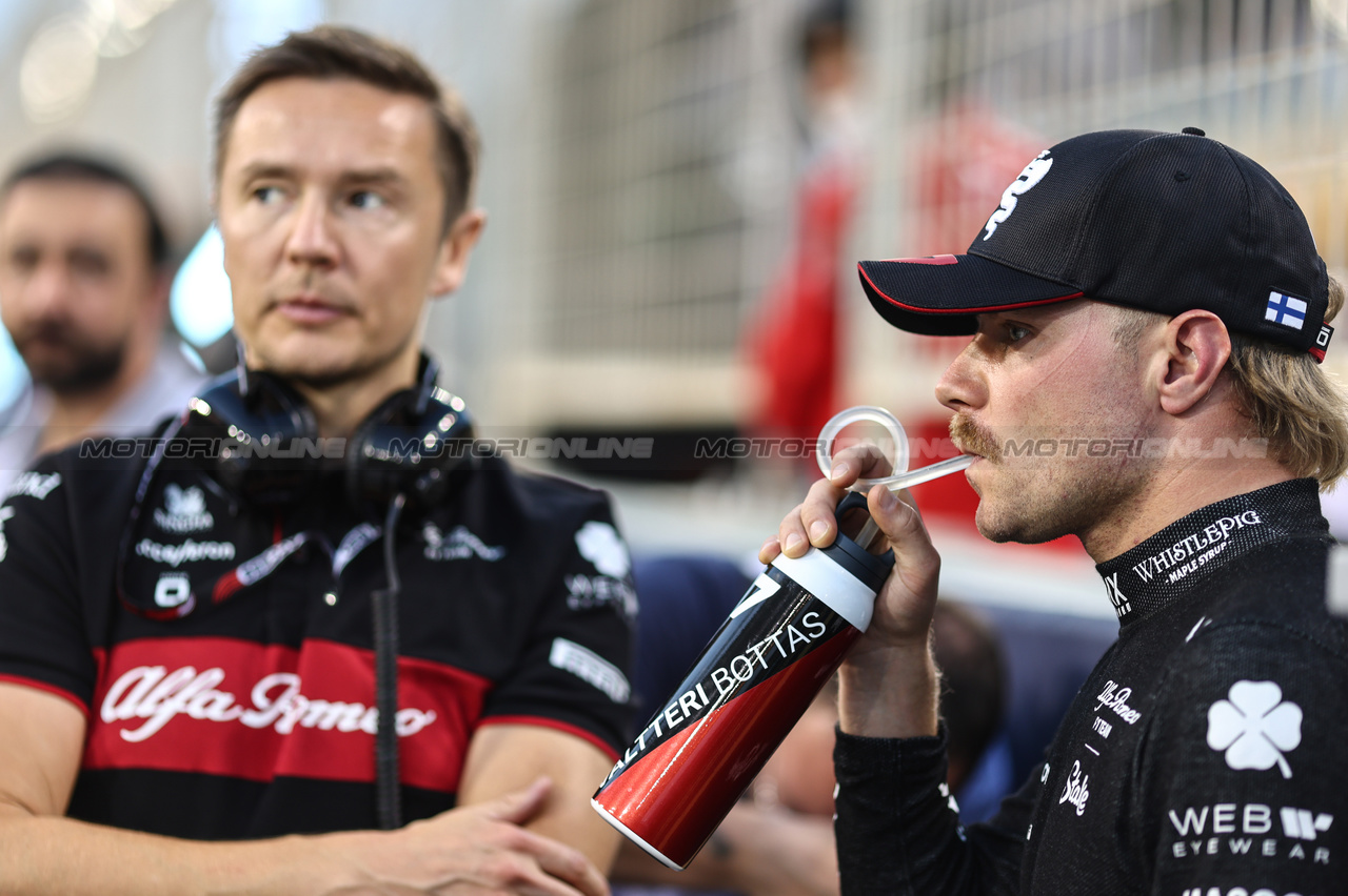 GP BAHRAIN, Valtteri Bottas (FIN), Alfa Romeo Racing 
05.03.2023. Formula 1 World Championship, Rd 1, Bahrain Grand Prix, Sakhir, Bahrain, Gara Day.
- www.xpbimages.com, EMail: requests@xpbimages.com ¬© Copyright: Charniaux / XPB Images