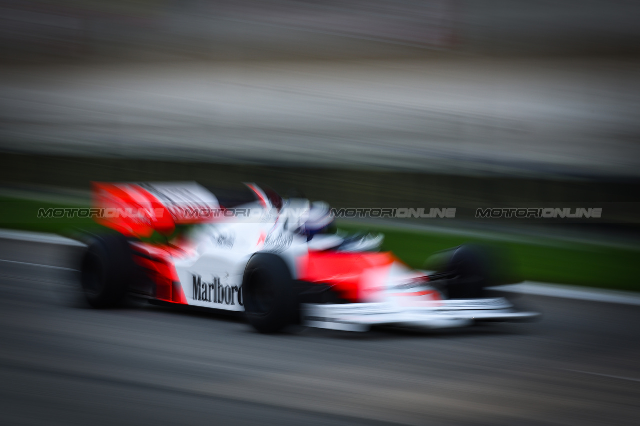 GP BAHRAIN, Alain Prost (FRA), drives his 1984 McLaren 
05.03.2023. Formula 1 World Championship, Rd 1, Bahrain Grand Prix, Sakhir, Bahrain, Gara Day.
- www.xpbimages.com, EMail: requests@xpbimages.com ¬© Copyright: Charniaux / XPB Images