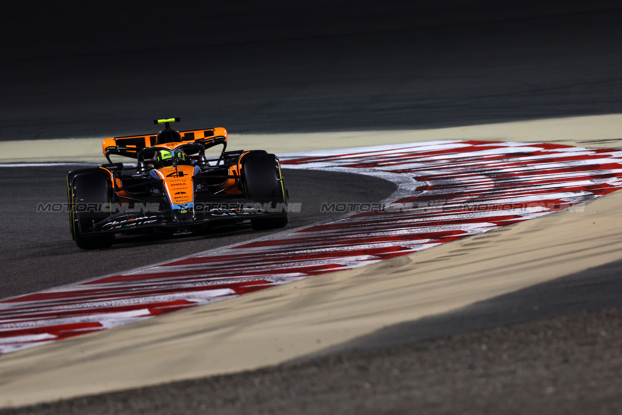 GP BAHRAIN, Lando Norris (GBR) McLaren MCL60.

05.03.2023. Formula 1 World Championship, Rd 1, Bahrain Grand Prix, Sakhir, Bahrain, Gara Day.

 - www.xpbimages.com, EMail: requests@xpbimages.com © Copyright: Coates / XPB Images
