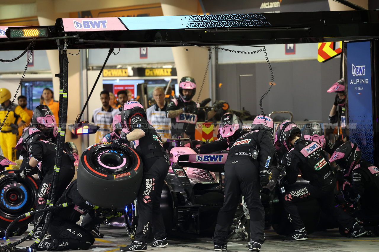 GP BAHRAIN, Esteban Ocon (FRA) Alpine F1 Team A523 makes a pit stop.

05.03.2023. Formula 1 World Championship, Rd 1, Bahrain Grand Prix, Sakhir, Bahrain, Gara Day.

- www.xpbimages.com, EMail: requests@xpbimages.com © Copyright: XPB Images