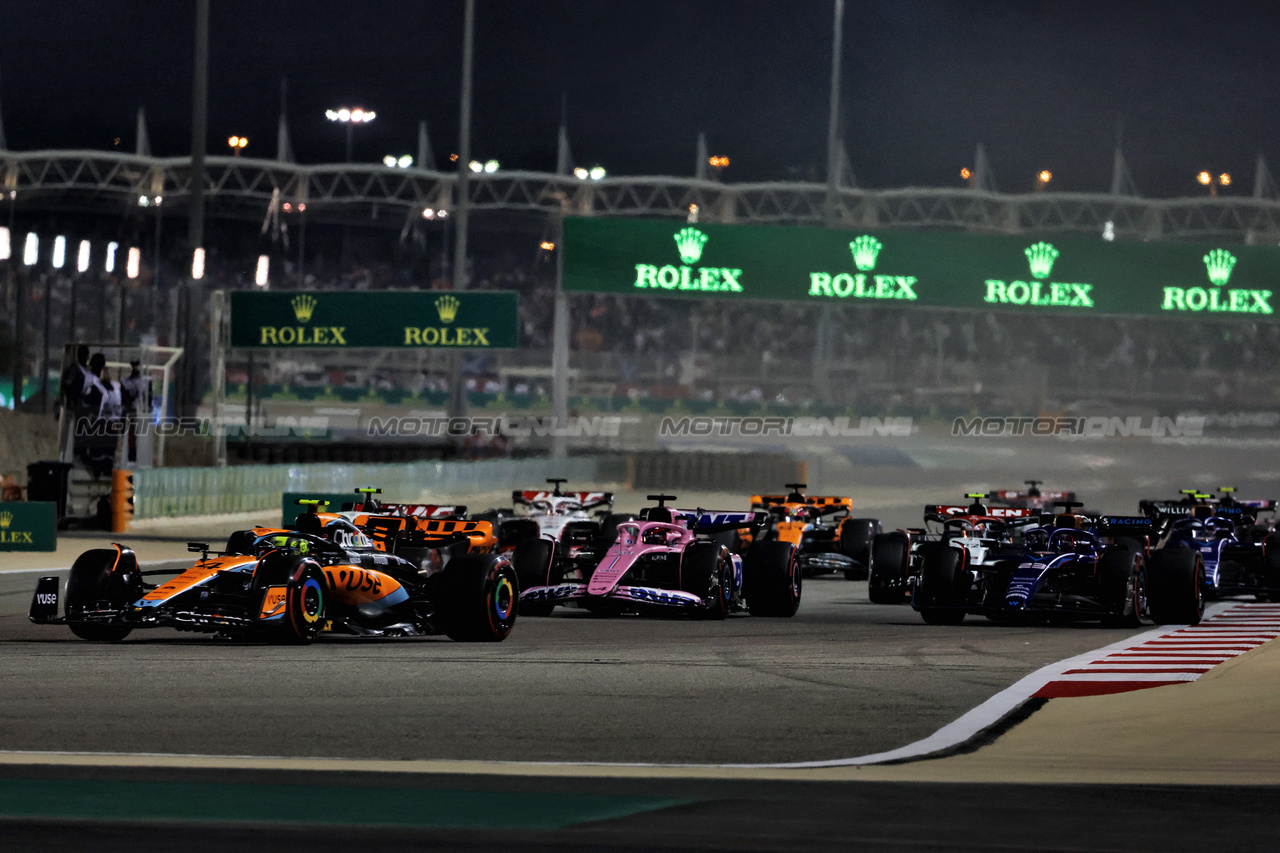 GP BAHRAIN, Lando Norris (GBR) McLaren MCL60 at the partenza of the race.

05.03.2023. Formula 1 World Championship, Rd 1, Bahrain Grand Prix, Sakhir, Bahrain, Gara Day.

- www.xpbimages.com, EMail: requests@xpbimages.com © Copyright: Moy / XPB Images