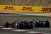 GP BAHRAIN, Fernando Alonso (ESP) Aston Martin F1 Team AMR23 e George Russell (GBR) Mercedes AMG F1 W14 battle for position.
05.03.2023. Formula 1 World Championship, Rd 1, Bahrain Grand Prix, Sakhir, Bahrain, Gara Day.
- www.xpbimages.com, EMail: requests@xpbimages.com © Copyright: Moy / XPB Images