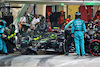 GP BAHRAIN, Lewis Hamilton (GBR) Mercedes AMG F1 W14 makes a pit stop.
05.03.2023. Formula 1 World Championship, Rd 1, Bahrain Grand Prix, Sakhir, Bahrain, Gara Day.
- www.xpbimages.com, EMail: requests@xpbimages.com © Copyright: Batchelor / XPB Images