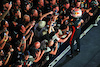 GP BAHRAIN, Gara winner Max Verstappen (NLD) Red Bull Racing RB19 celebrates with the team in parc ferme.
05.03.2023. Formula 1 World Championship, Rd 1, Bahrain Grand Prix, Sakhir, Bahrain, Gara Day.
- www.xpbimages.com, EMail: requests@xpbimages.com © Copyright: Moy / XPB Images