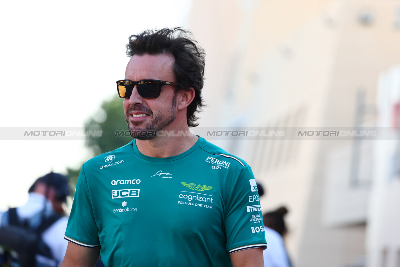 GP BAHRAIN, Fernando Alonso (ESP) Aston Martin F1 Team.

02.03.2023. Formula 1 World Championship, Rd 1, Bahrain Grand Prix, Sakhir, Bahrain, Preparation Day.

- www.xpbimages.com, EMail: requests@xpbimages.com © Copyright: Batchelor / XPB Images