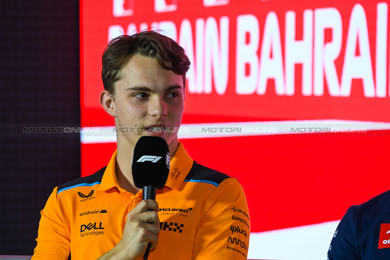 GP BAHRAIN, Oscar Piastri (AUS) McLaren in the FIA Press Conference.

02.03.2023. Formula 1 World Championship, Rd 1, Bahrain Grand Prix, Sakhir, Bahrain, Preparation Day.

- www.xpbimages.com, EMail: requests@xpbimages.com © Copyright: XPB Images