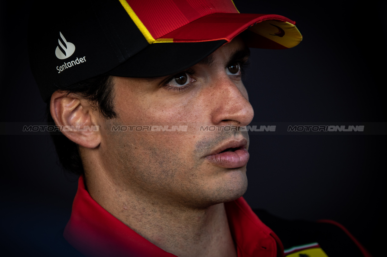 GP BAHRAIN, Carlos Sainz Jr (ESP) Ferrari.

02.03.2023. Formula 1 World Championship, Rd 1, Bahrain Grand Prix, Sakhir, Bahrain, Preparation Day.

- www.xpbimages.com, EMail: requests@xpbimages.com © Copyright: Bearne / XPB Images