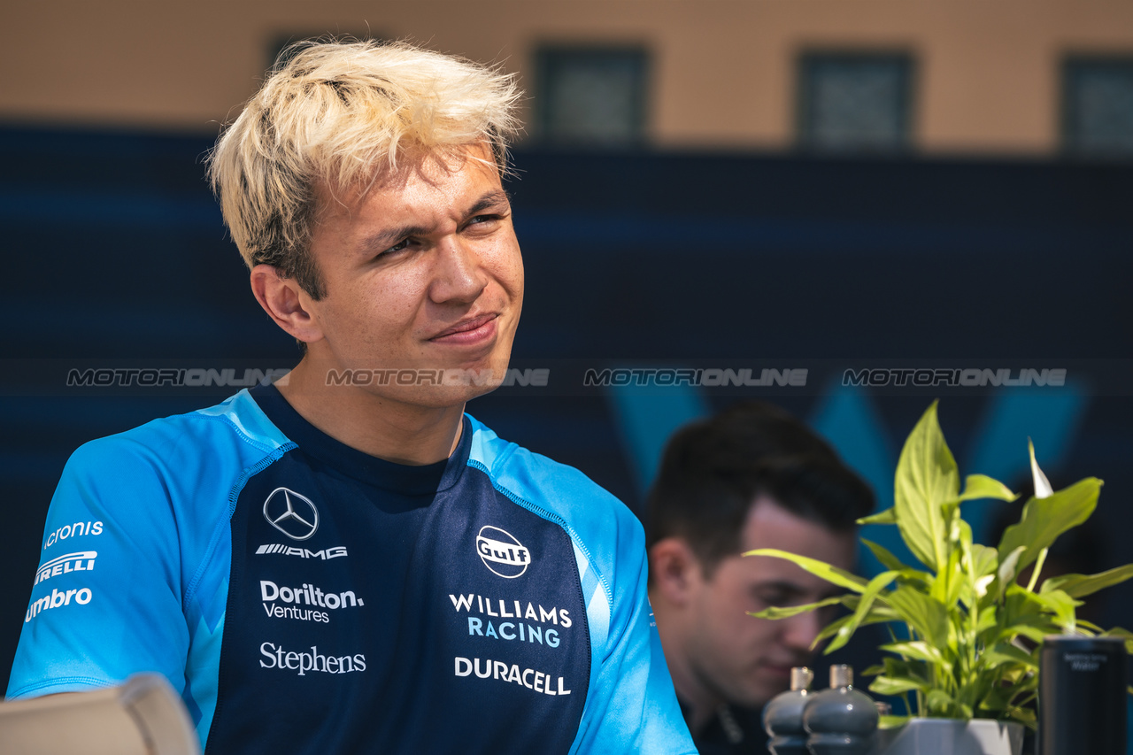 GP BAHRAIN, Alexander Albon (THA) Williams Racing.

02.03.2023. Formula 1 World Championship, Rd 1, Bahrain Grand Prix, Sakhir, Bahrain, Preparation Day.

- www.xpbimages.com, EMail: requests@xpbimages.com © Copyright: Bearne / XPB Images