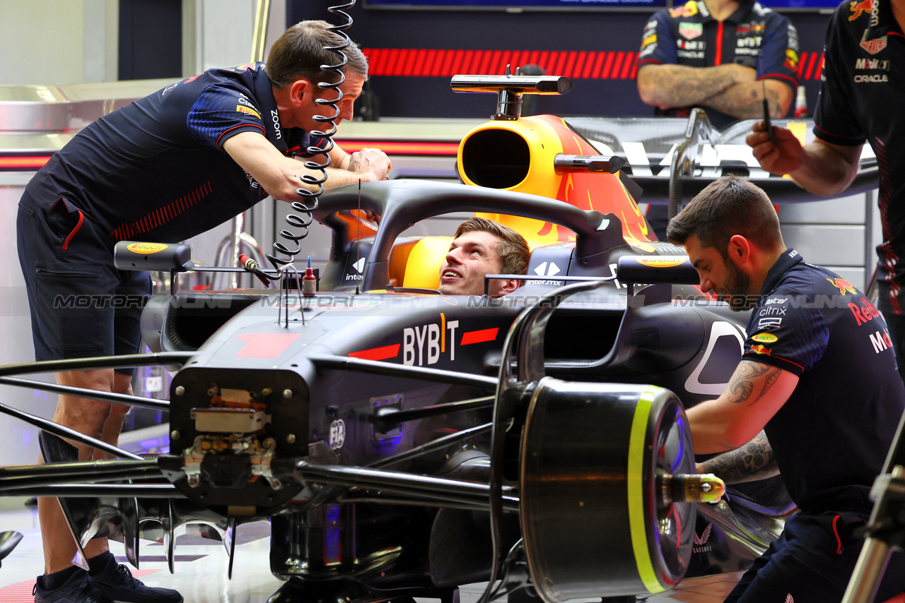 GP BAHRAIN, Max Verstappen (NLD) Red Bull Racing RB19.

02.03.2023. Formula 1 World Championship, Rd 1, Bahrain Grand Prix, Sakhir, Bahrain, Preparation Day.

 - www.xpbimages.com, EMail: requests@xpbimages.com © Copyright: Coates / XPB Images